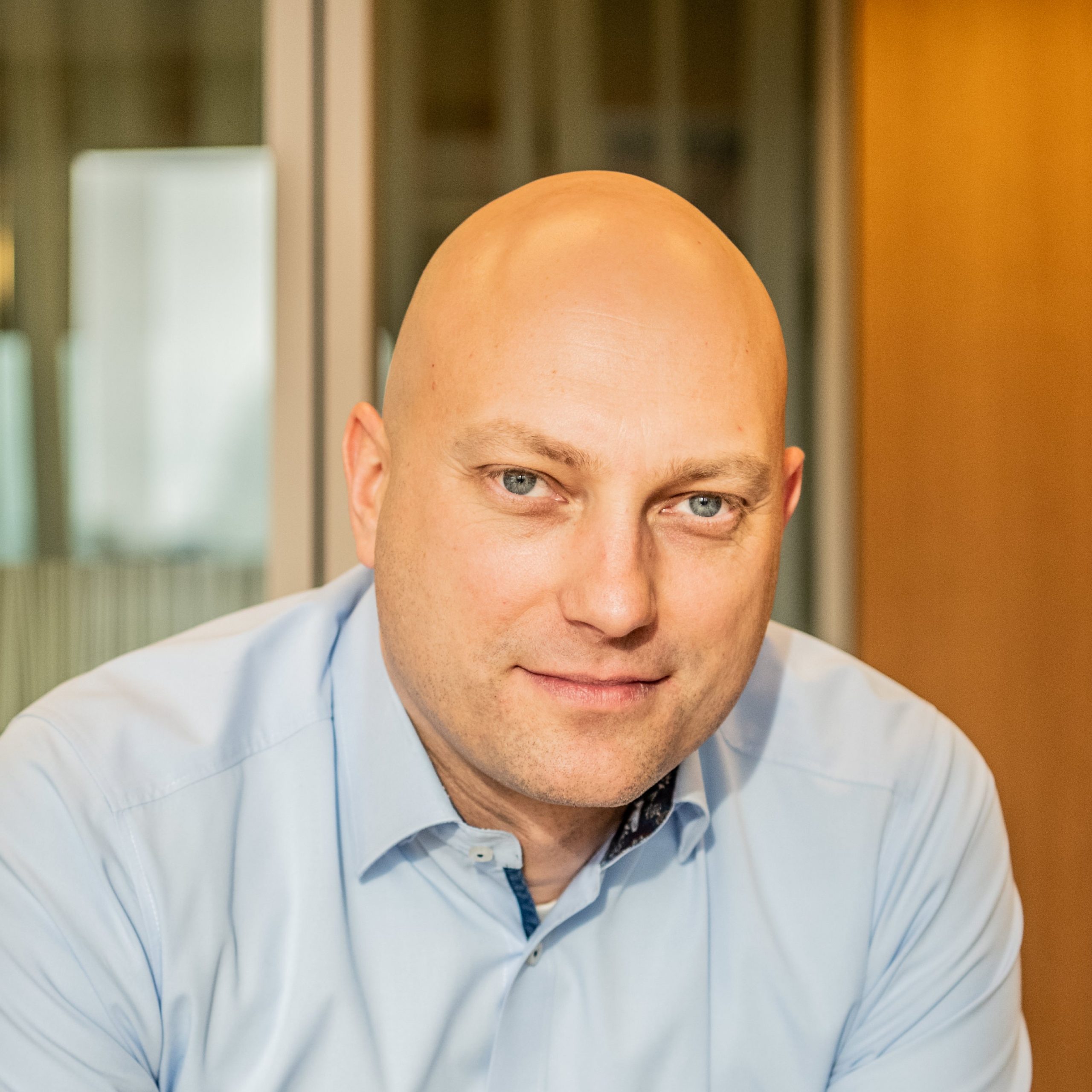 Financial Services Tim Van der Wee - CIO Isabel Group